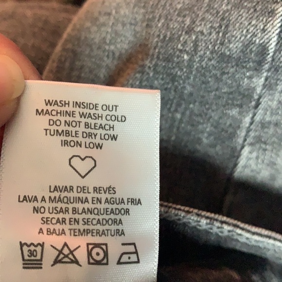 CELLO Grey Wash Mid Rise Straight Ankle Raw Hem Jeans Size 3 - Picture 13 of 14